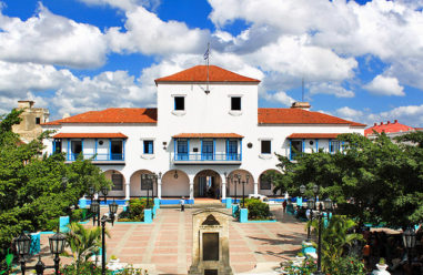 cuba-santiago-de-cuba-parque-cespedes