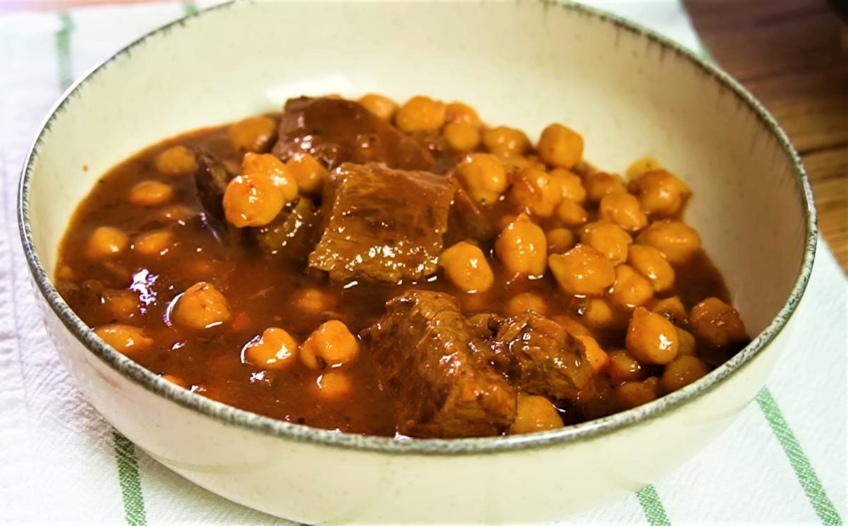 Garbanzos con carne de cerdo