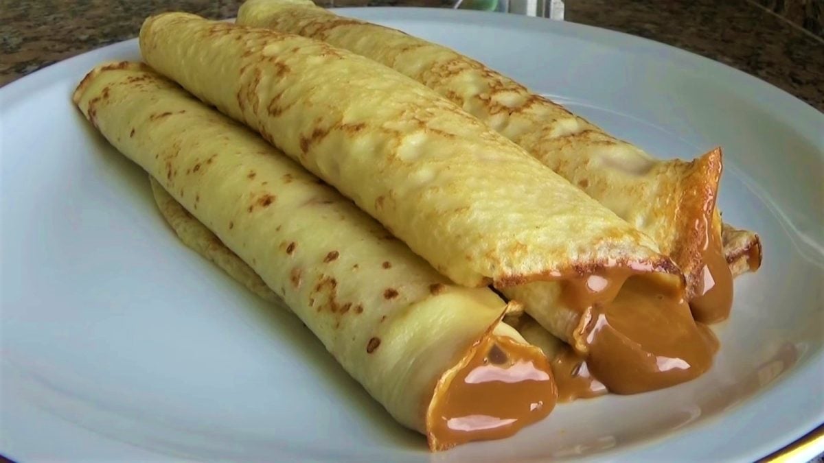 Crepes rellenos de dulce de leche