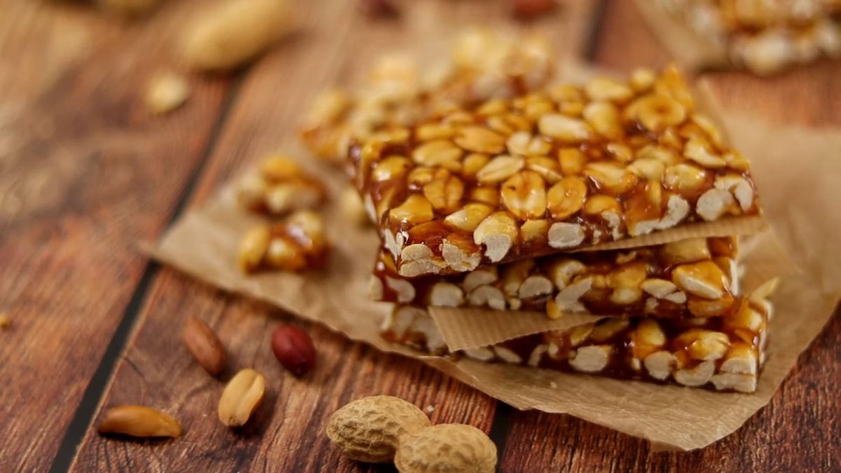 Turrón de maní en grano