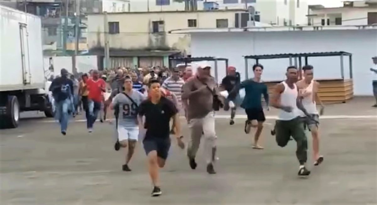 Colas por comida en Cuba