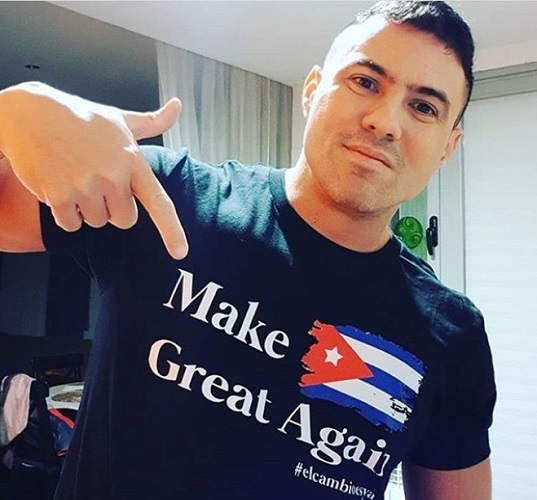 Karlitos Madrid se suma al cambio con las famosas camisetas “Make Cuba Great Again”