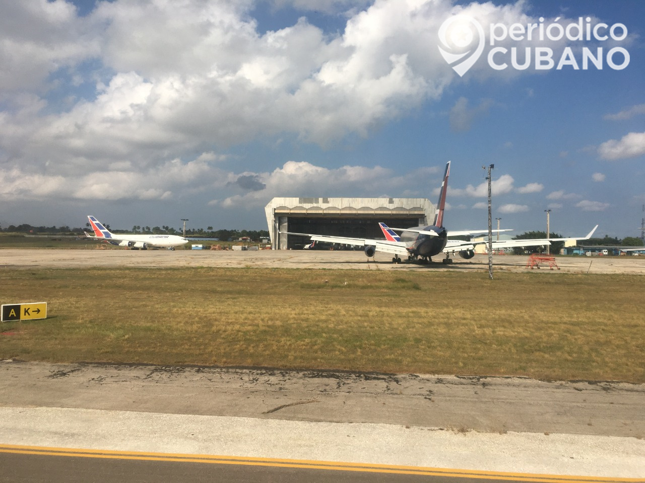 Cubanos se apresuran a viajar antes de la suspensión de los vuelos chárter