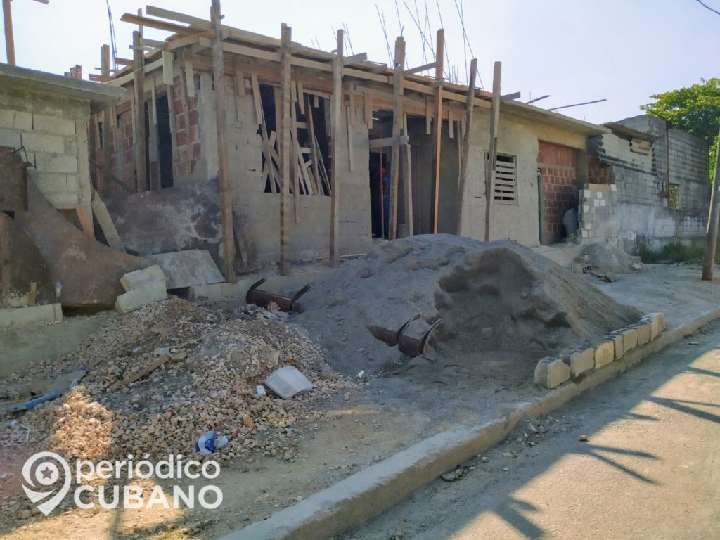 Solo en Cuba: Fábrica de cemento quema neumático ante la falta de combustible
