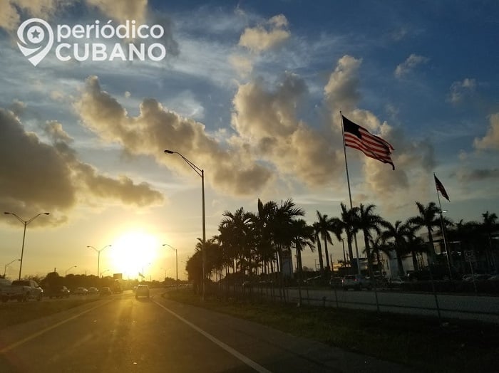 Autopista Palmetto, contagios en Florida disminuyen por dos días seguidos