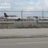 Avión de Delta en emergencia arroja combustible sobre colegios de Los Ángeles