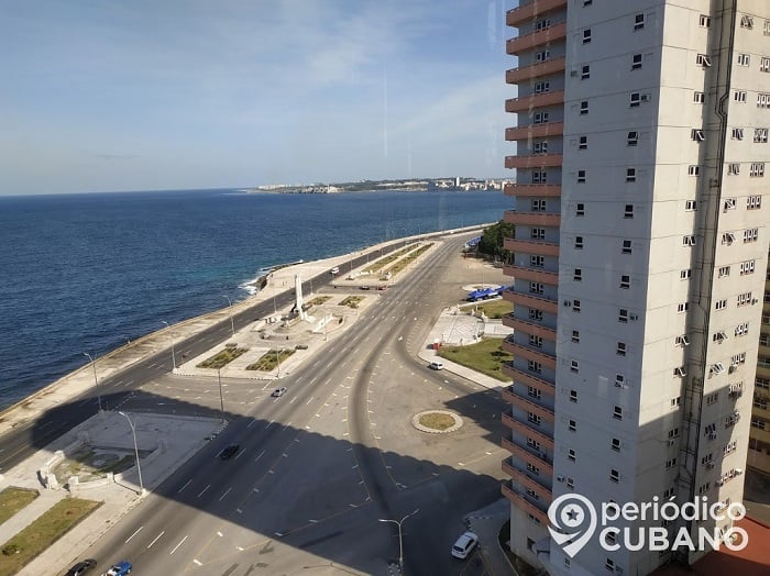 Malecón de La Habana sin personas