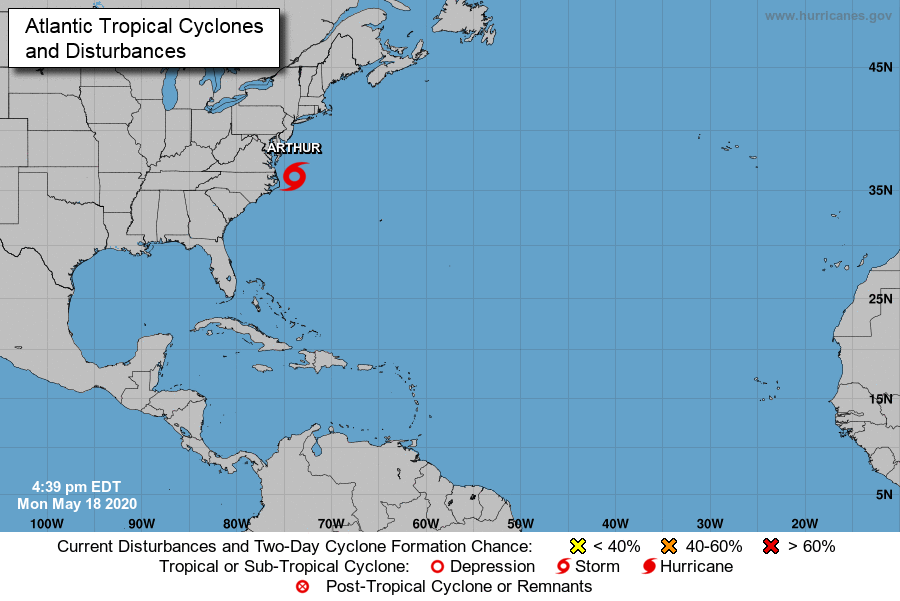 Tormenta Tropical Arthur continua su avance frente al costa este de EEUU