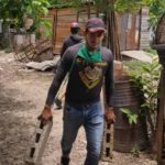 Activistas cubanos preparan un refugio para animales callejeros en Pinar del Río