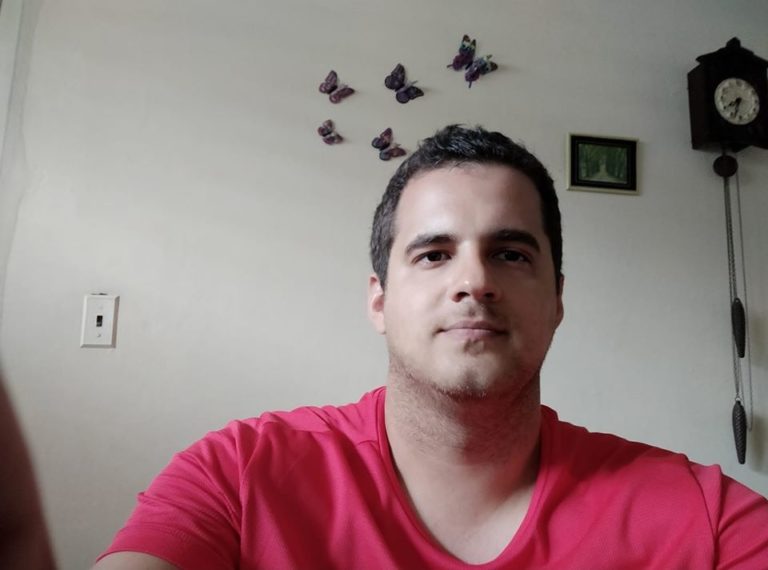Ajedrecista Roberto García Pantoja se desvincula del INDER por falta de pago