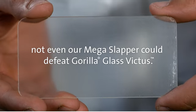 lanzamiento del producto, denominado Gorilla Glass Victus