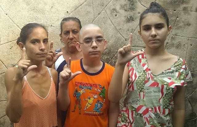 Seguridad del Estado ordena brutal golpiza a una familia de opositores en Holguín