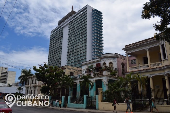 Gobierno reabre al menos 11 hoteles en La Habana para “visitantes cubanos”