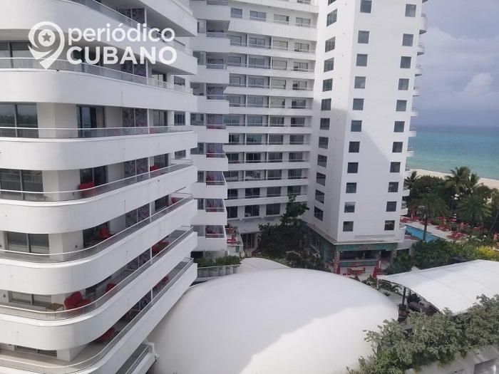Miami Beach implementa toque de queda ante aumento de COVID-19