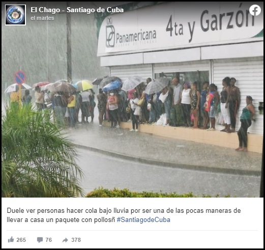 En Santiago de Cuba soportan lluvias torrenciales con tal de asegurar pollo