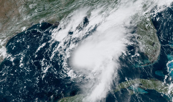 La tormenta Marco se convierte en huracán tras su paso por Cuba