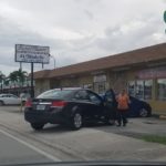 Joven cubano chocó en Hialeah cuando conducía un Mercedes Benz