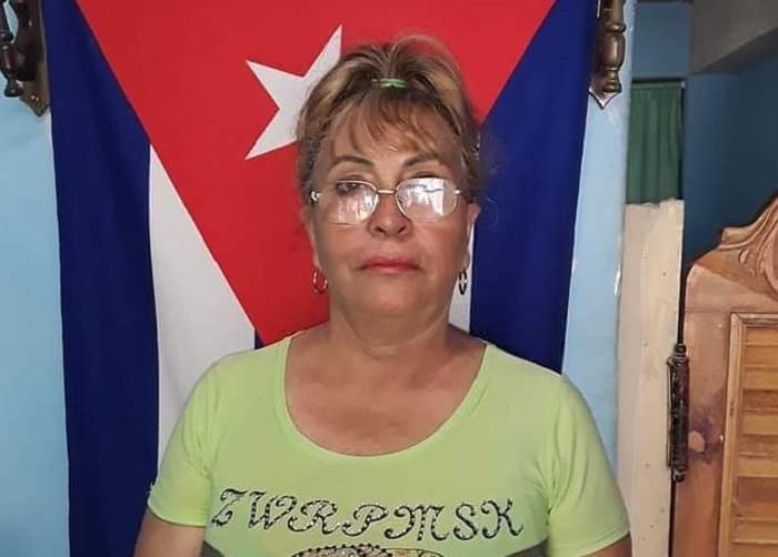 Detienen y golpean a la activista política Yolanda Carmenate