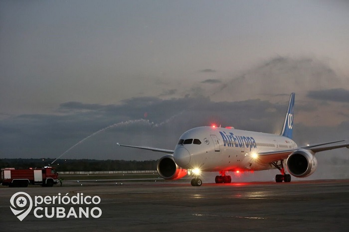 Consulado de España en Cuba confirma nuevo vuelo humanitario La Habana-Madrid
