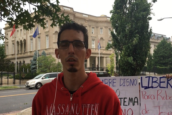Hijo de Roberto Quiñones protestará en la embajada cubana en EEUU si no liberan a su padre