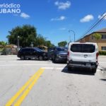 Tres vehículos chocan al mismo tiempo en calles de Hialeah