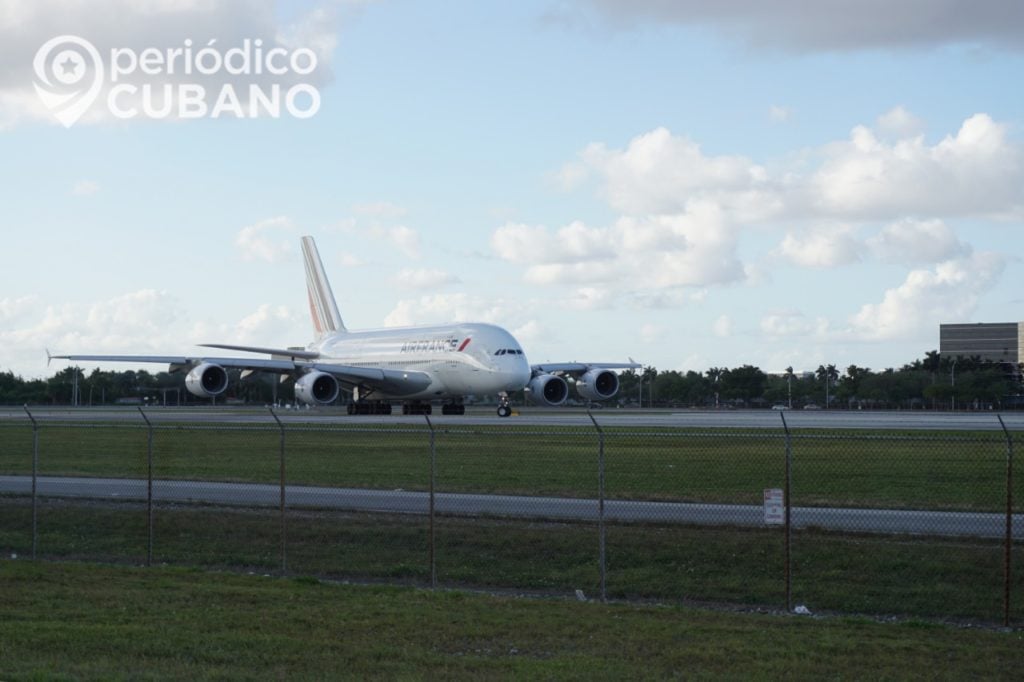 Vuelos a Cuba seguirán suspendidos, solo los humanitarios serán autorizados