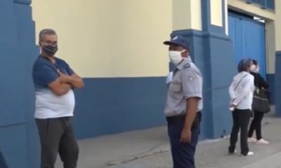 Detienen a grupo de presuntos coleros durante operativo en tienda de La Habana