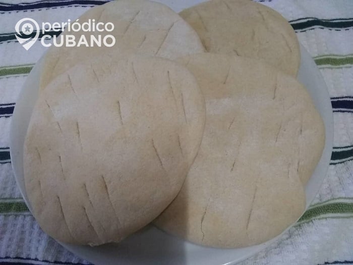 No hay pan en Mayabeque: Venden pizzas con casabe de yuca