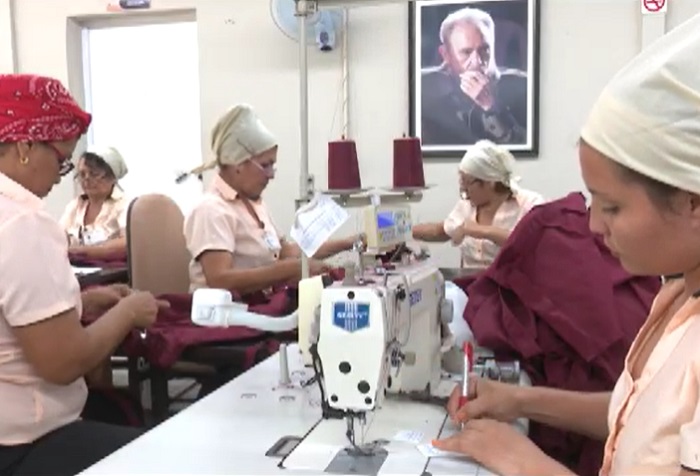 Frenan producción de uniformes escolares en Las Tunas para ahorrar materia prima