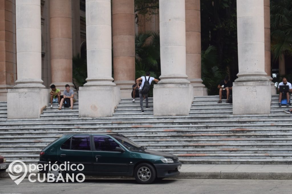 Estudiantes cubanos podrán ir a la universidad sin aprobar las pruebas de ingreso