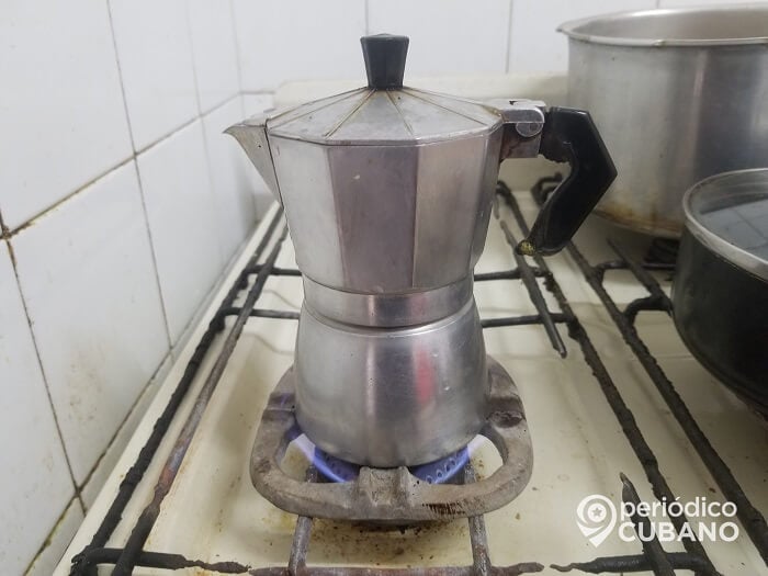 No hay material en Cuba para vender café en envases litografiados