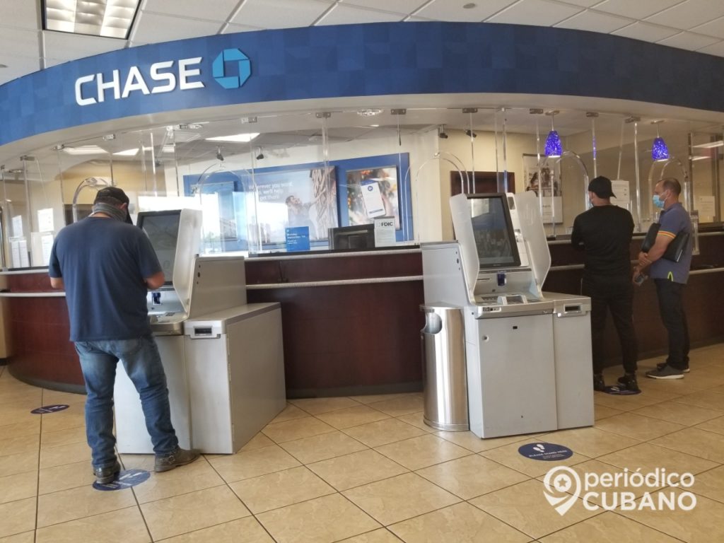 USCIS examinará calificación crediticia y declaración de impuesto a los que patrocinen la visa de un migrante