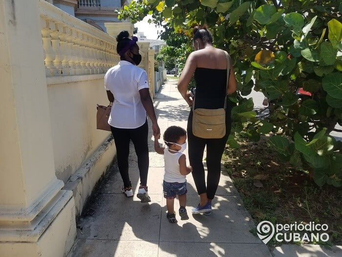 Activistas cubanas dispuestas a trabajar con un programa oficial a favor de la mujer