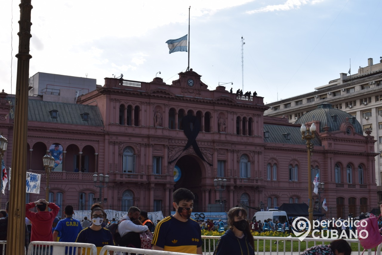 argentina de luto por la muerte de Diego armando maradona genio del futbol (29)