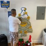 DimeCuba regala juguetes a niños de la Pequeña Habana