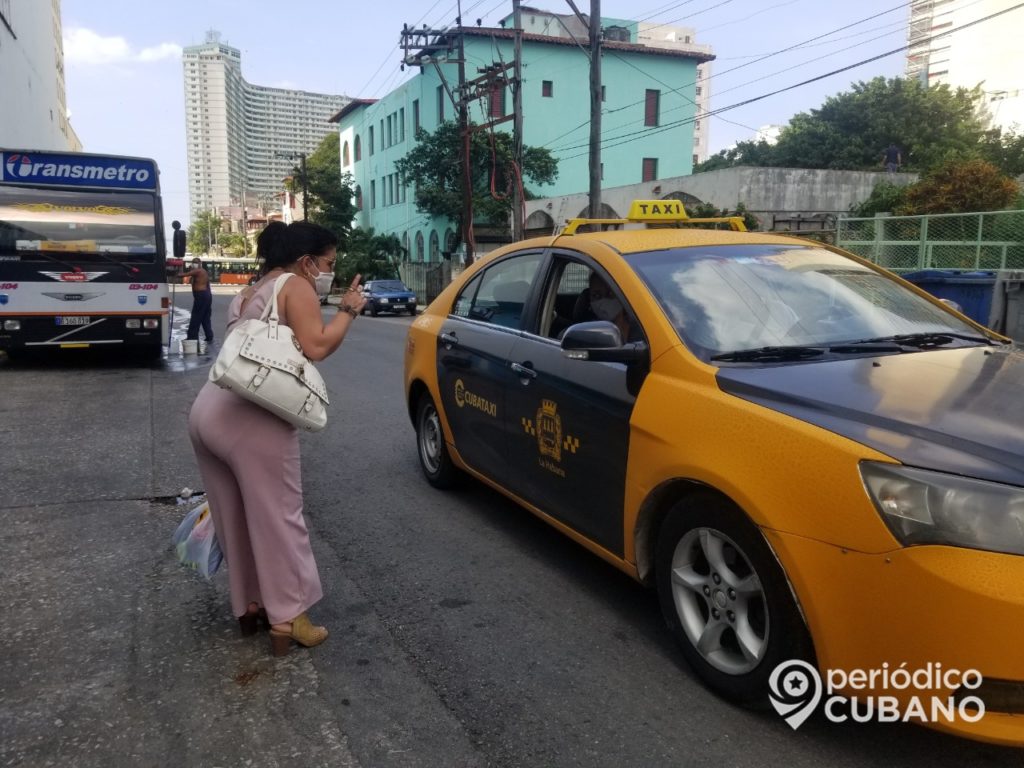 El taxi es la opción más barata para el traslado al cementerio