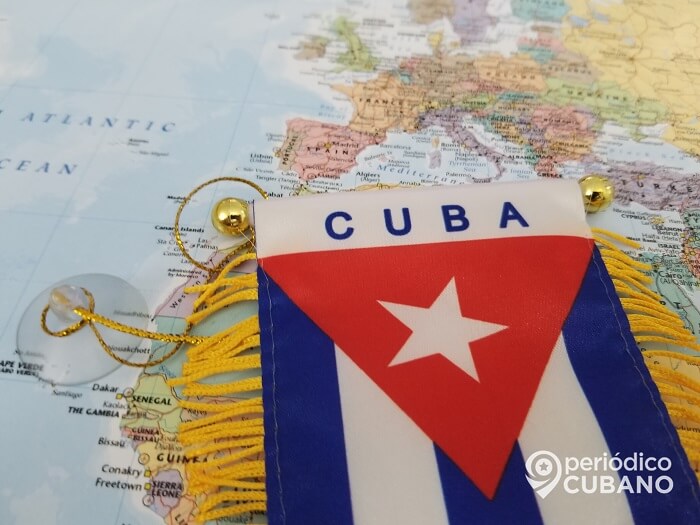 España propone un diálogo para pedir a Biden la suspensión de la Ley Helms-Burton