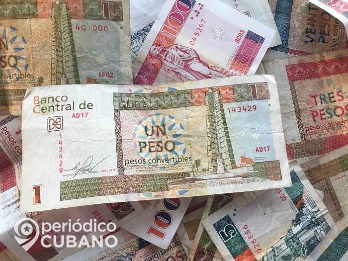 ¡Viral! Cubano declama unos versos al CUC