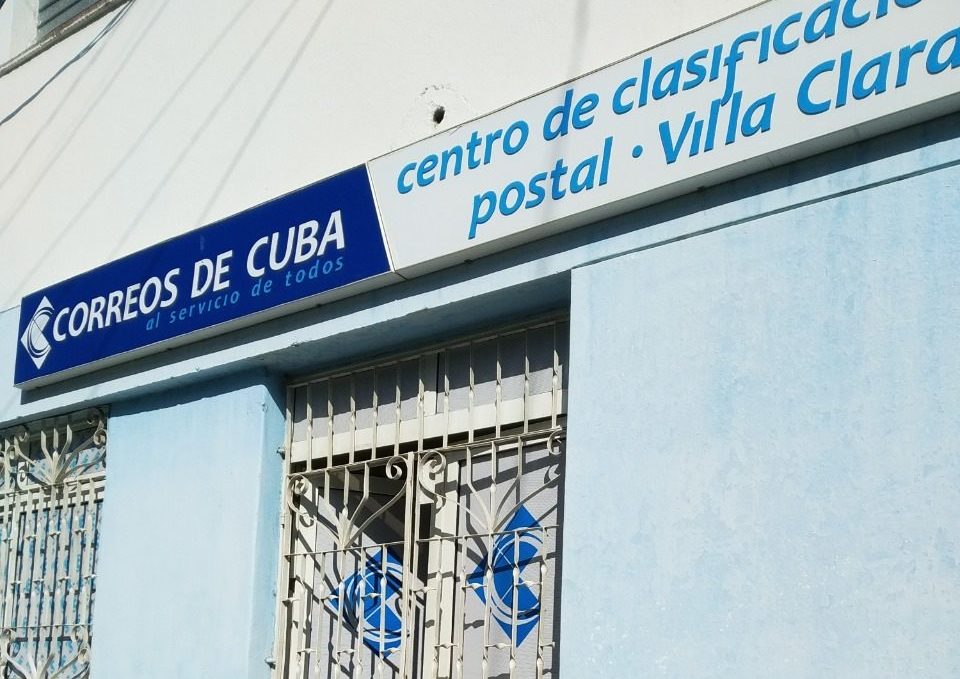 Correos de Cuba cobrará nueva tarifa aún en paquetería atrasada del año pasado