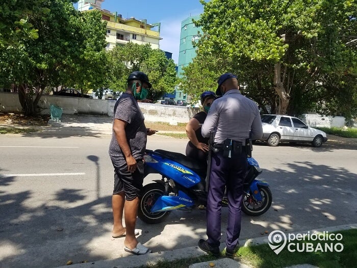En Cuba no cesan los arrestos por motivo de las protestas masivas del año pasado
