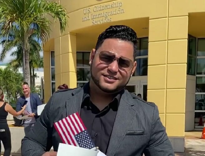 Influencer cubano Michelito Dando Chucho obtiene la ciudadanía americana