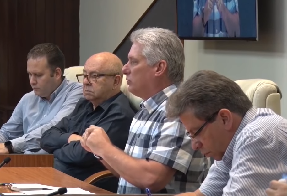 Se reune Díaz-Canel con intelectuales cubanos