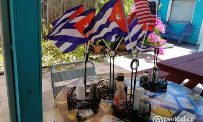 bandera cubana en restaurante de los cayos (5)