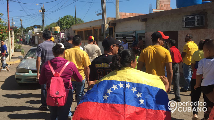 bandera de venezuela. protestas, concentracion