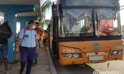 Reportan robo de billeteras en el transporte público de La Habana