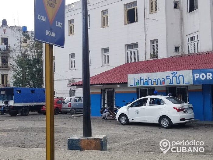 Roban motorinas a punta de pistola y puñaladas en La Habana