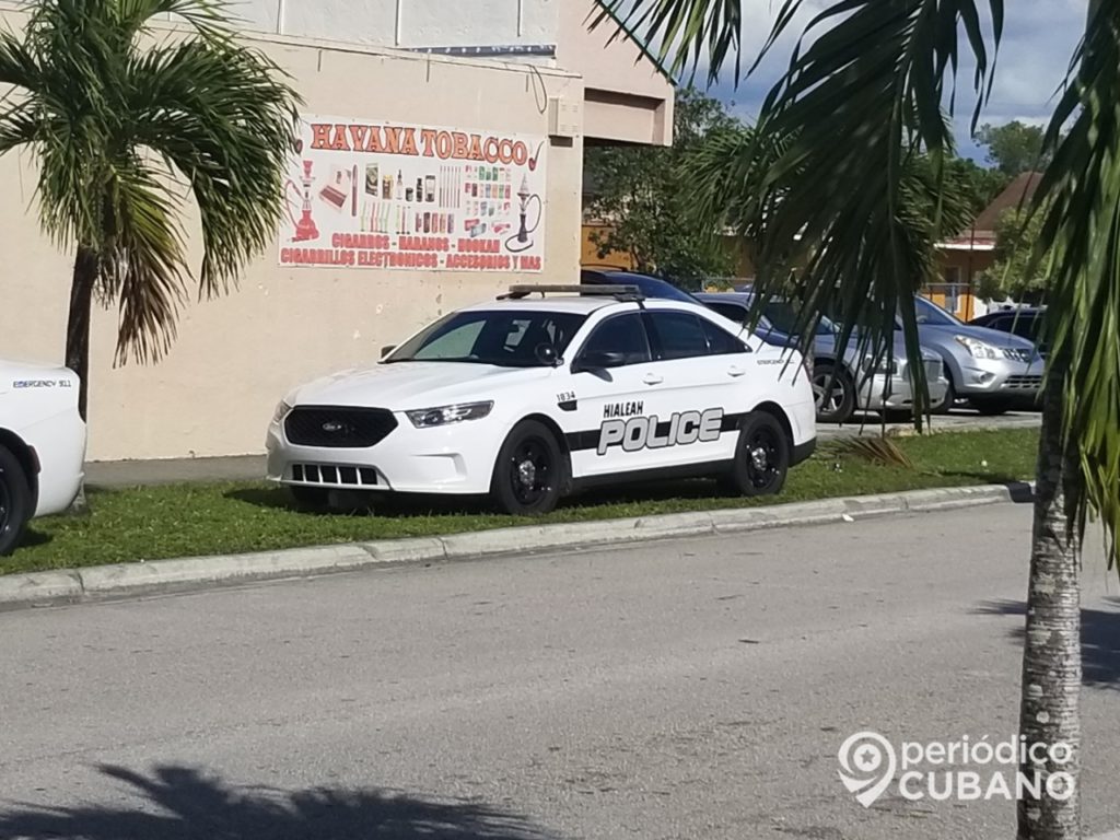 Dos oficiales de policía en Hialeah se declaran culpables por falsificar multas de tráfico 