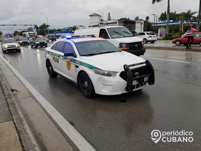 Policía termina hospitalizado tras un choque frontal en la Pequeña Habana