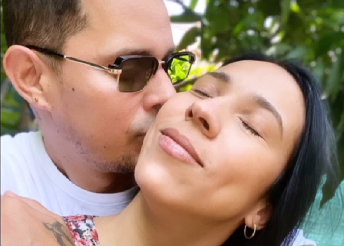 Leoni Torres felicita a su esposa Yuliet Cruz en su cumpleaños