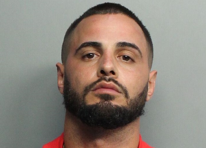 Cubano detenido por robar un BMW y dar el nombre de su hermano gemelo durante el arresto